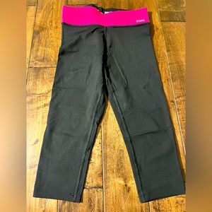 PINK ULTIMATE YOGA- Small yoga knee length pants. Good condition!
